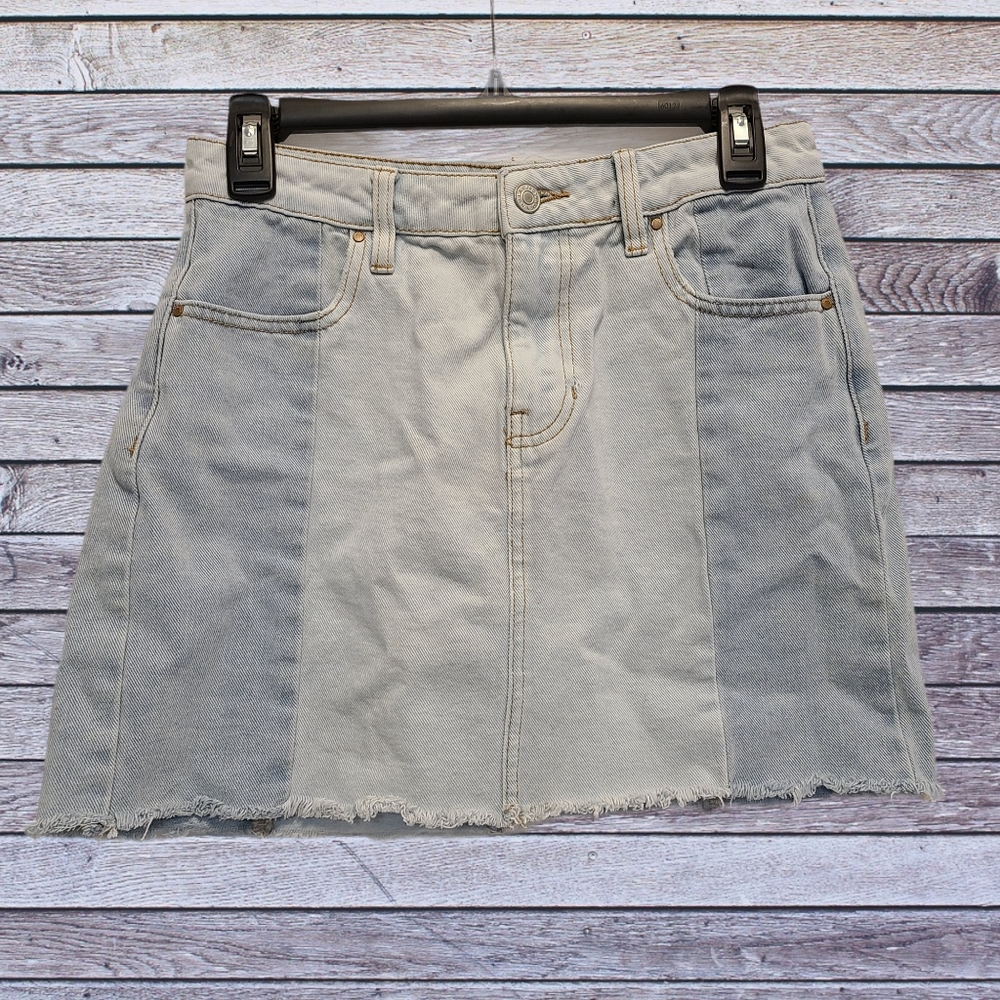 Pacsun Two Tone 4 Pocket Denim Mini Skirt Frayed Raw Hem Size 27